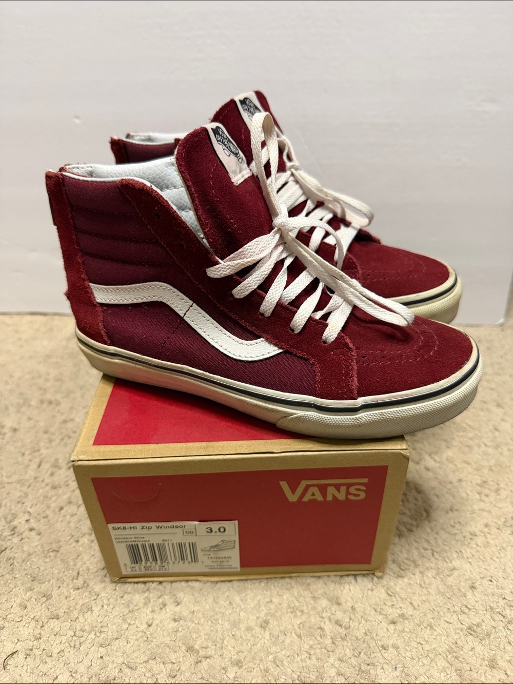 Vans Kids High-Top Sneakers in Maroon and White